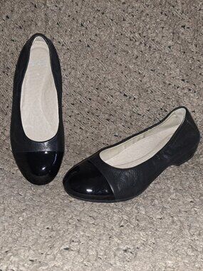 DANSKO-Lisanne-Milled Nappa Black Leather Cap Toe Ballet-SZ 39-Near Mint